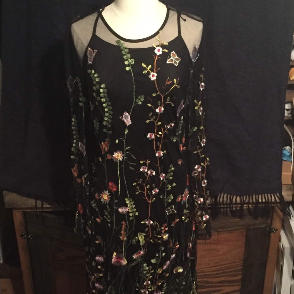 She + Sky Floral Embroidered Dress, Size L
